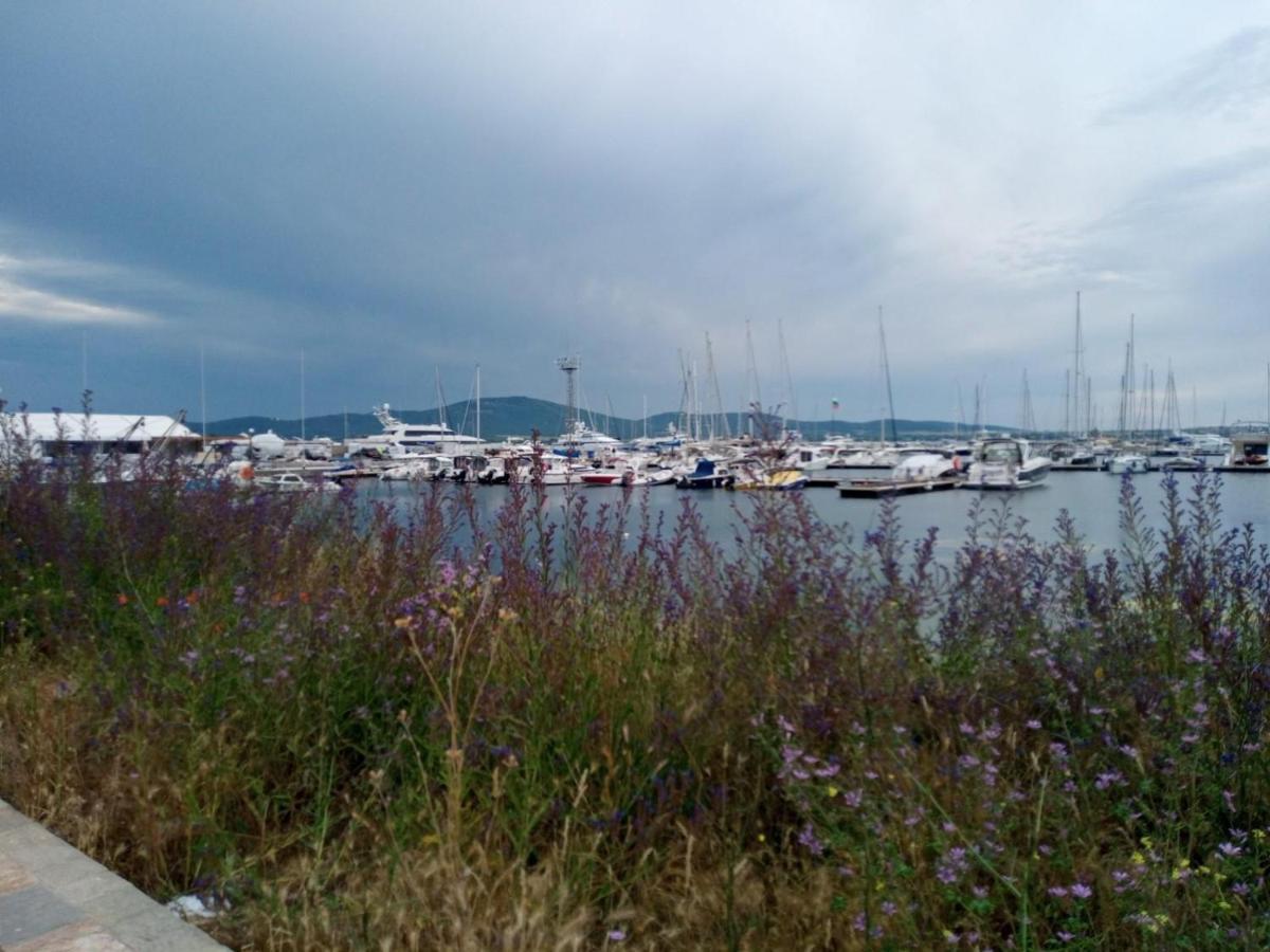 Private Holiday Flat By Seaside - Santa Marina- 索佐波尔 外观 照片